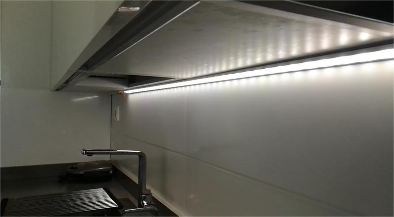 Profilo LED angolare